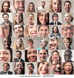 nevetnek rajtunk elegen