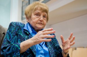 Eva Kor "Mellékvádló"